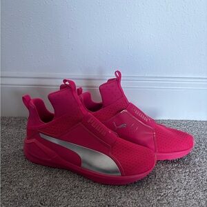 PUMA Fierce Women's Hot Pink Running Shoes Sneakers 10 EUR 41 Worn Once No Box